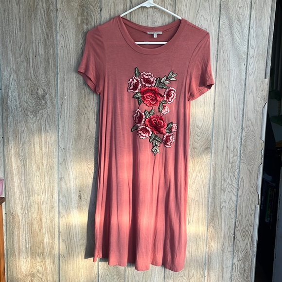 Charlotte Russe Dresses & Skirts - Pink with flowers, Charlotte Russe short sleeve dress